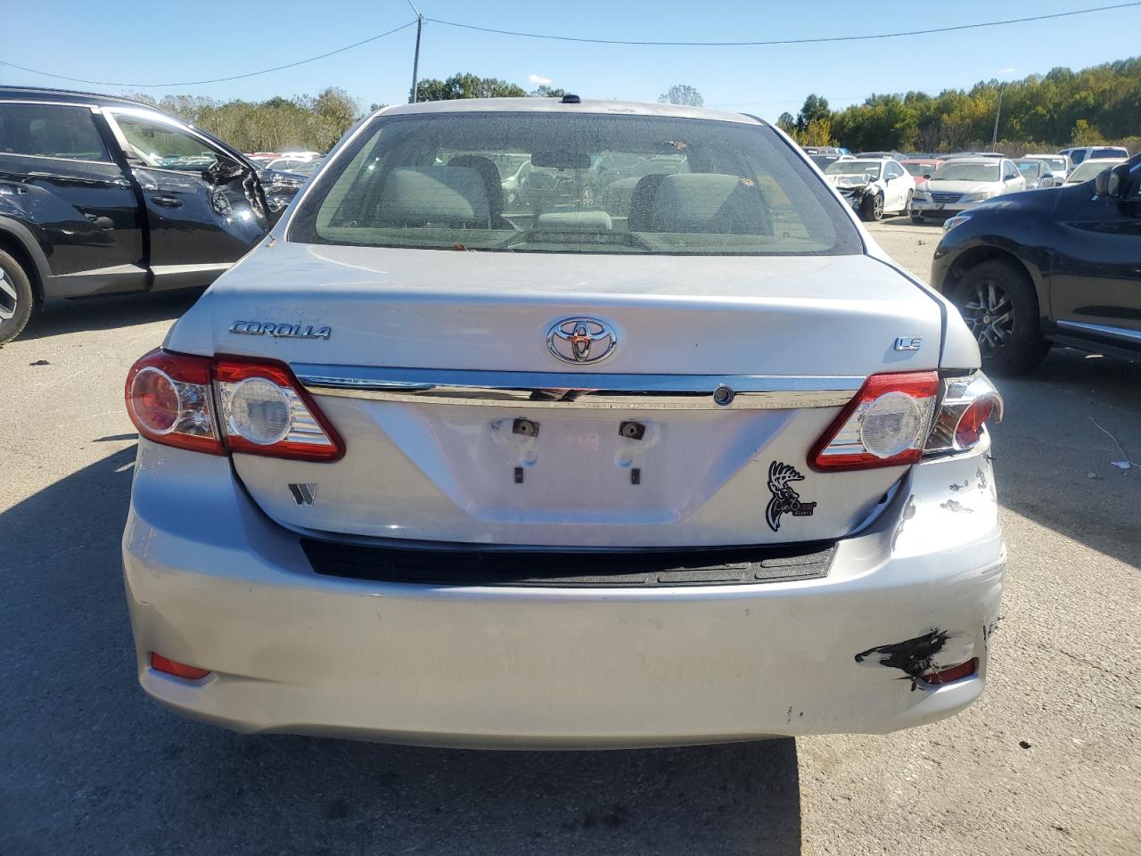 2011 Toyota Corolla Base VIN: JTDBU4EE2BJ091570 Lot: 74525664