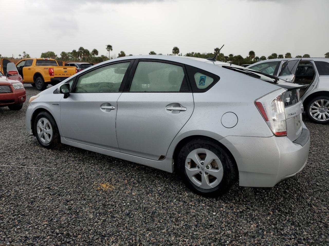 2010 Toyota Prius - Image 2