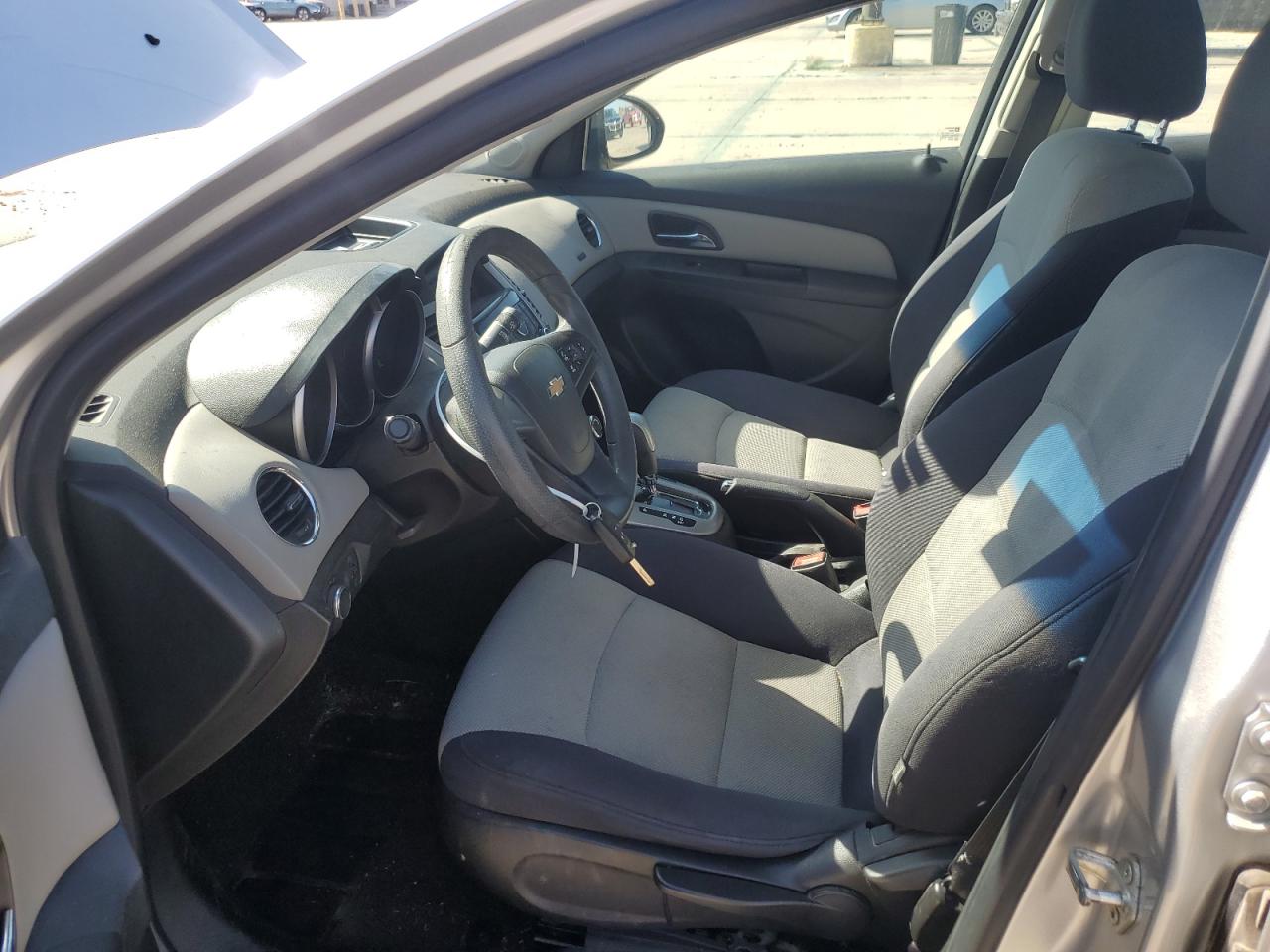2014 Chevrolet Cruze - Image 7