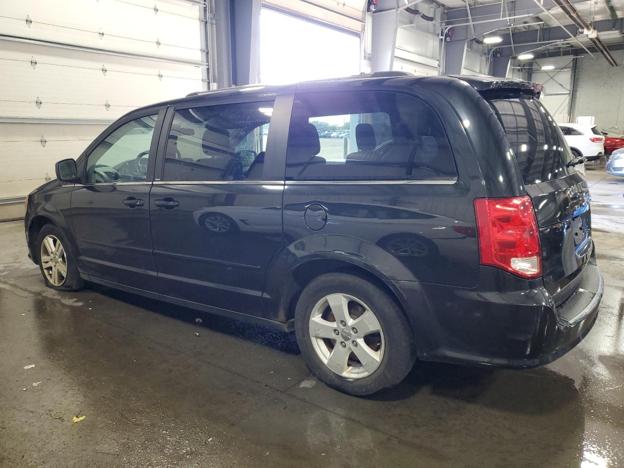 2012 Dodge Caravan - Image 2