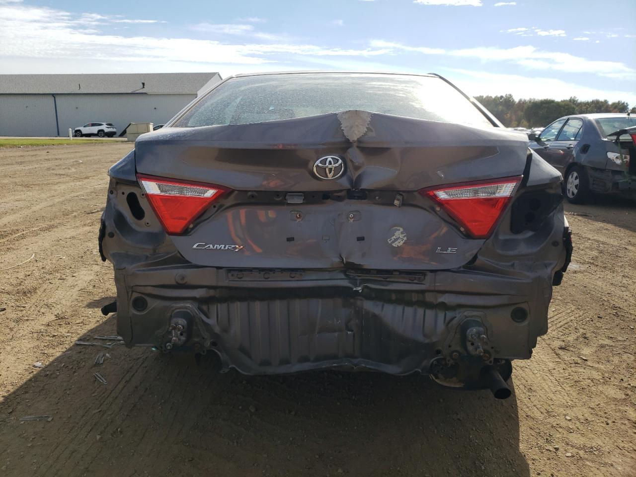 4T4BF1FK5FR514662 2015 Toyota Camry Le