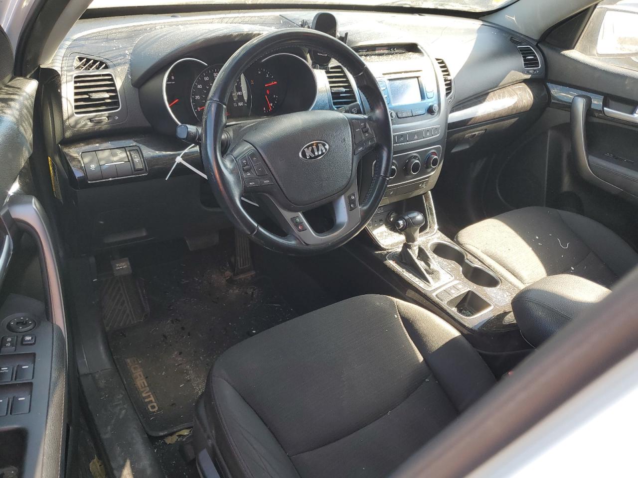 2014 Kia Sorento - Image 8