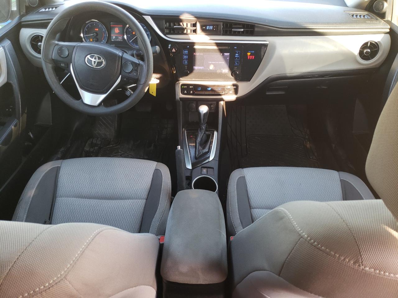 2019 Toyota Corolla L VIN: 5YFBURHE0KP922116 Lot: 73537864