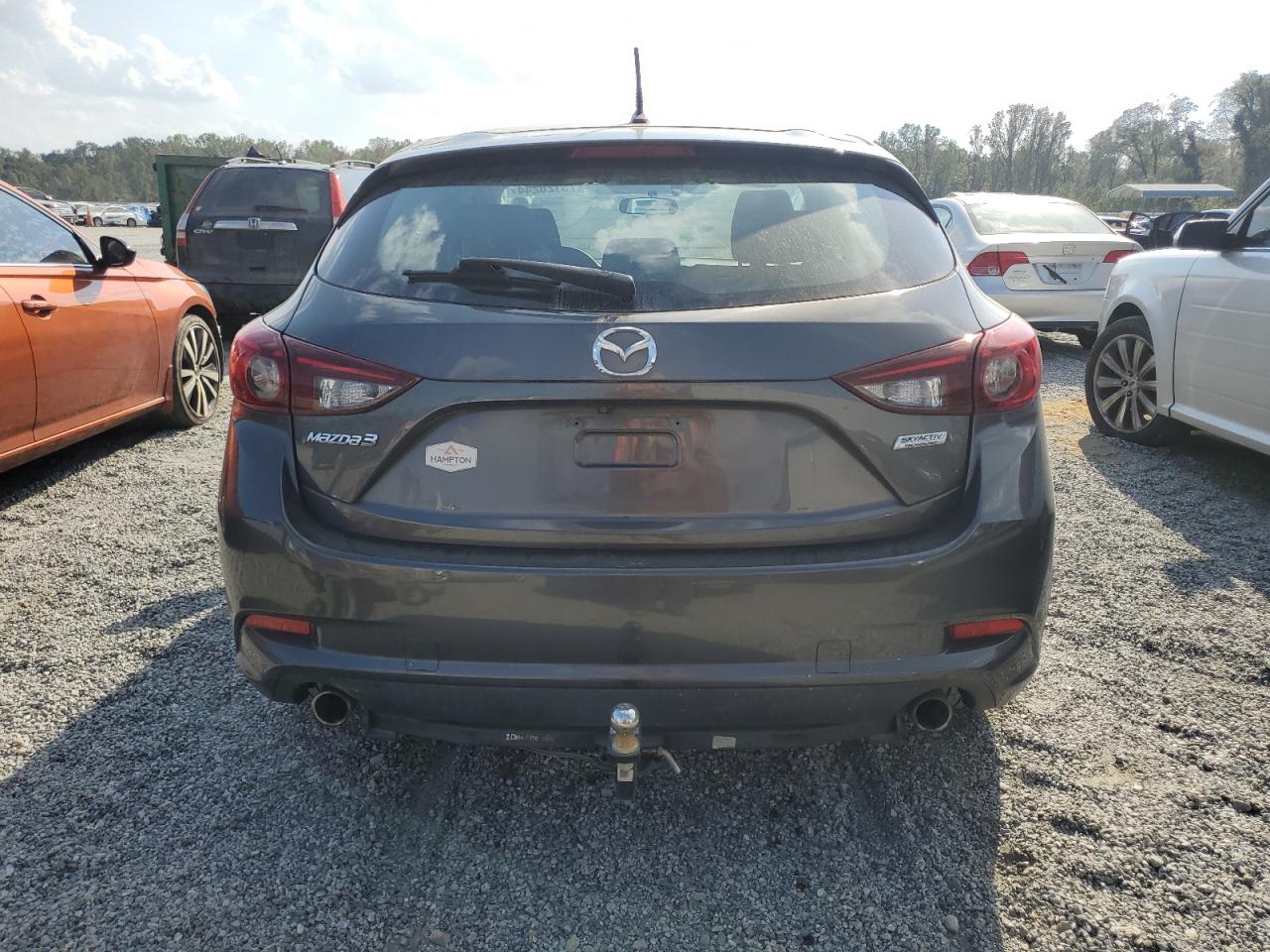 3MZBN1K71HM110572 2017 Mazda 3 Sport