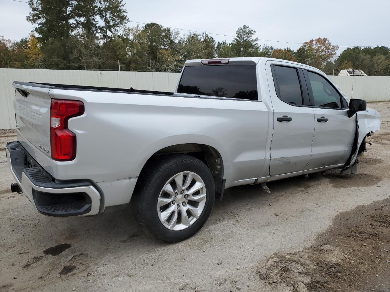 2019 Chevrolet Silverado - Image 3