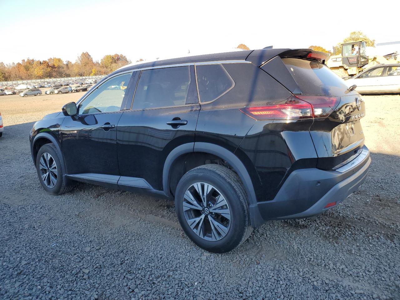 2021 Nissan Rogue - Image 2