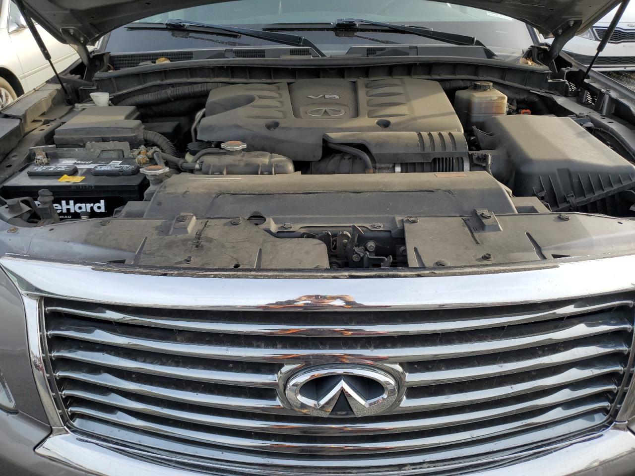 2011 Infiniti QX56 - Image 12