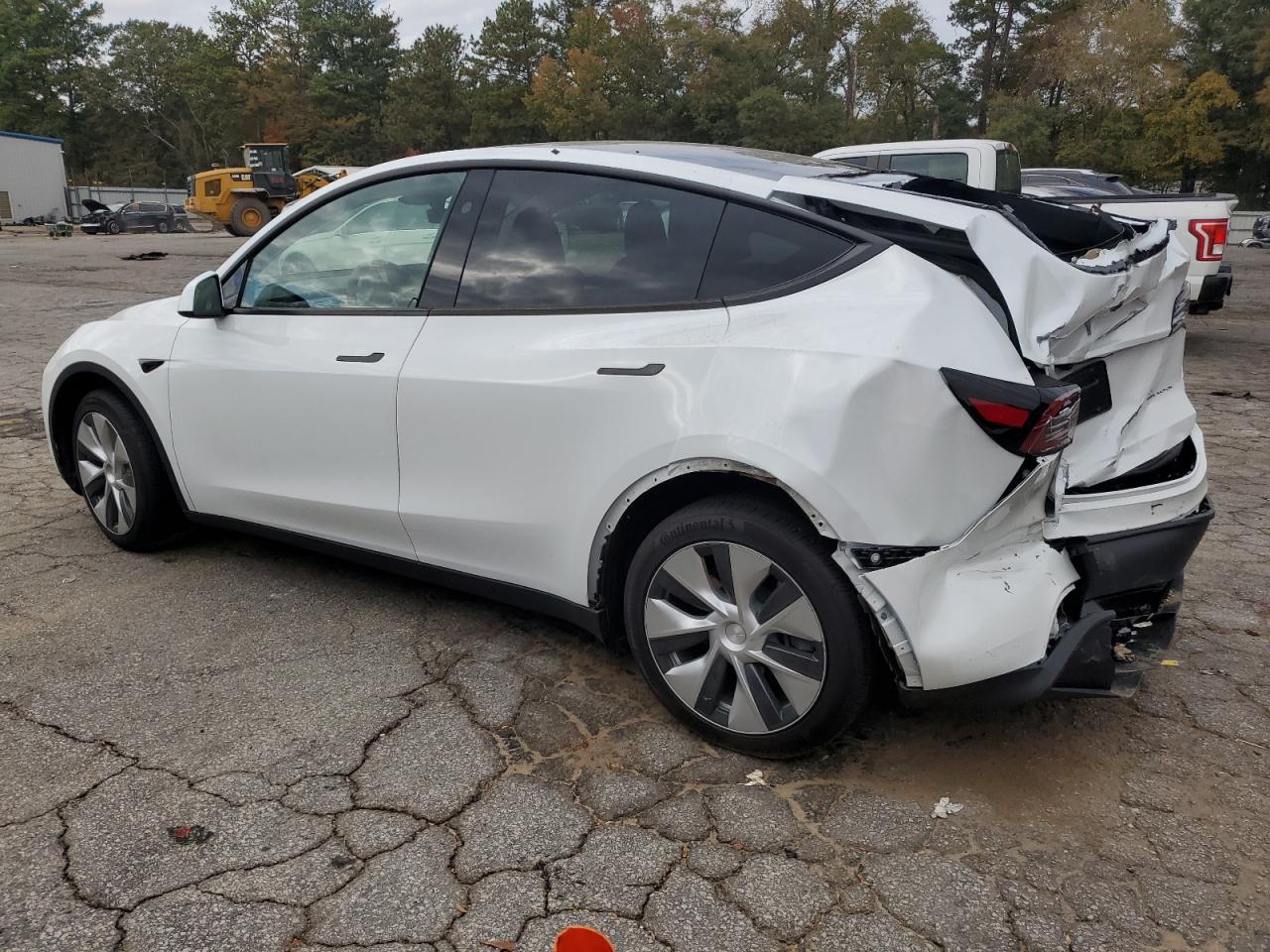 Фото: 7SAYGAEE5PF799717 - 2