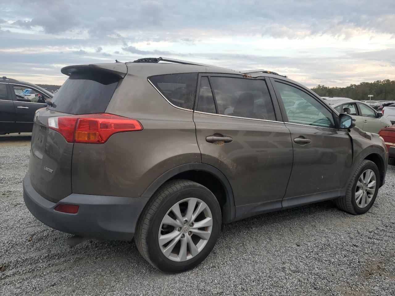 2014 Toyota RAV 4 - Image 3