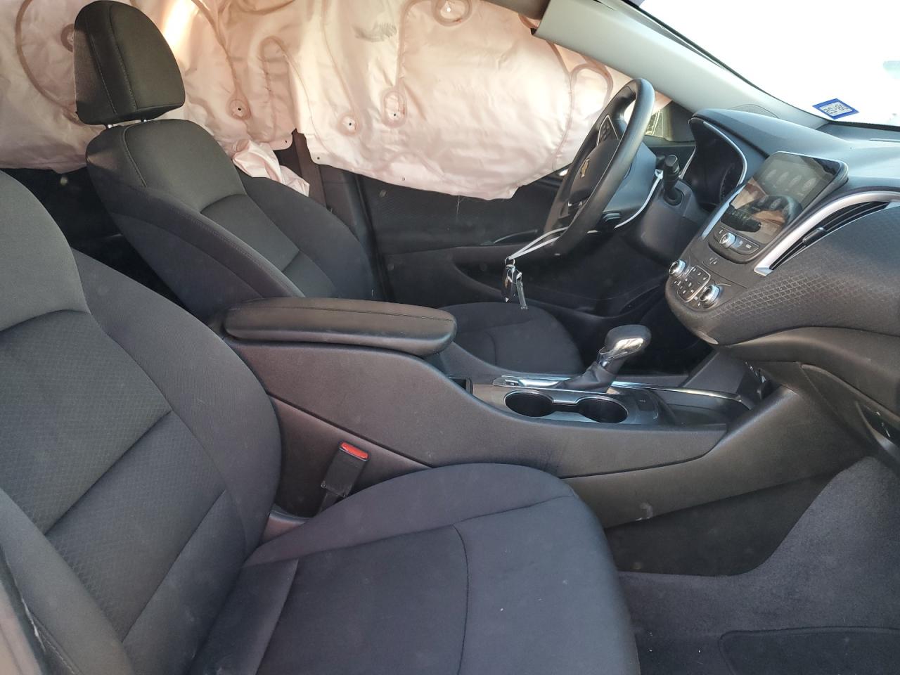 2023 Chevrolet Malibu - Image 7