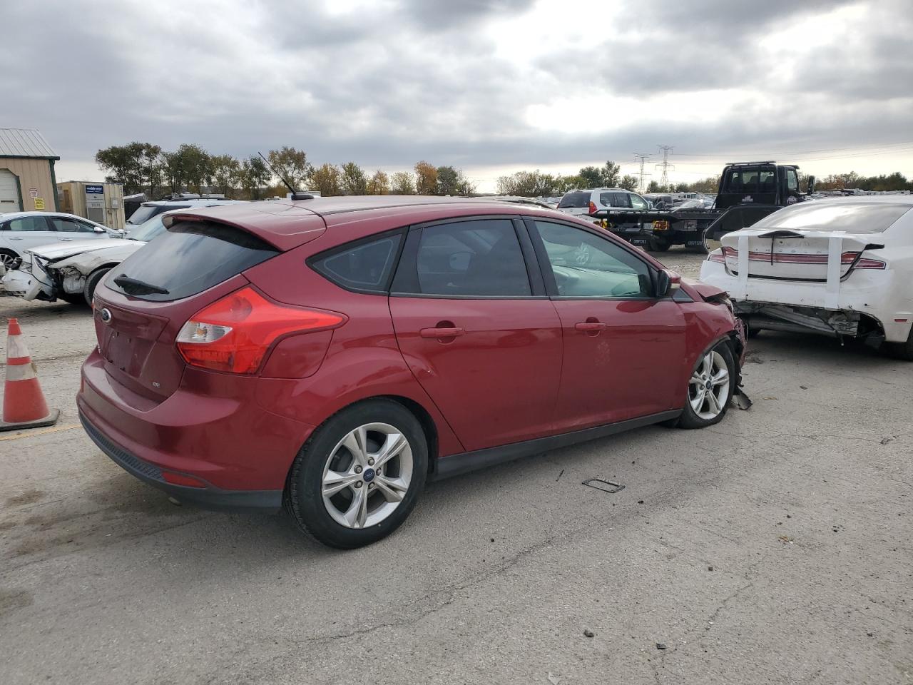 VIN 1FADP3K29EL375930 2014 FORD FOCUS no.3