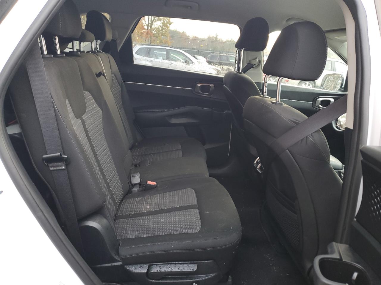 2021 Kia Sorento - Image 11