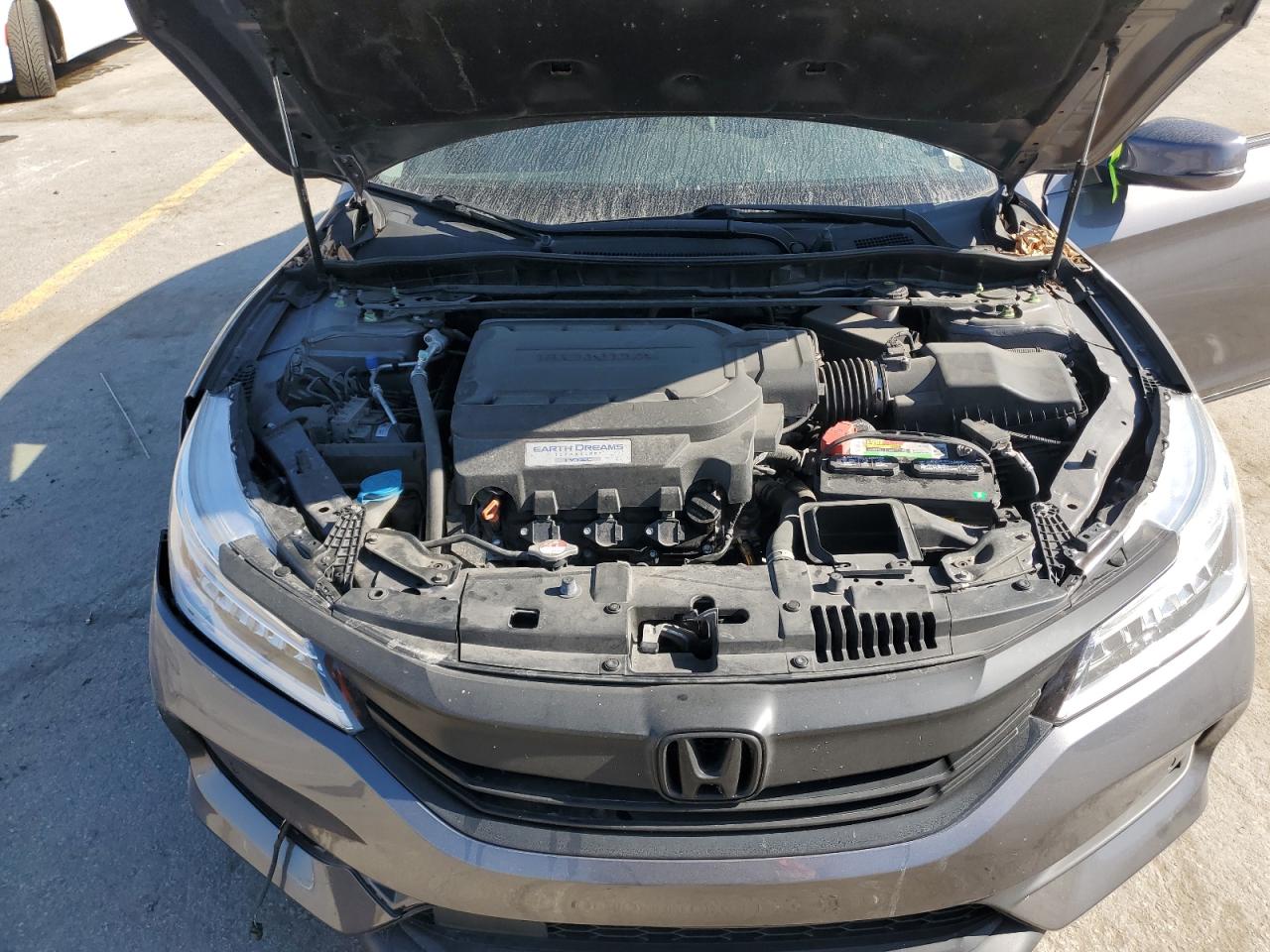 1HGCR3F95HA031973 2017 Honda Accord Touring