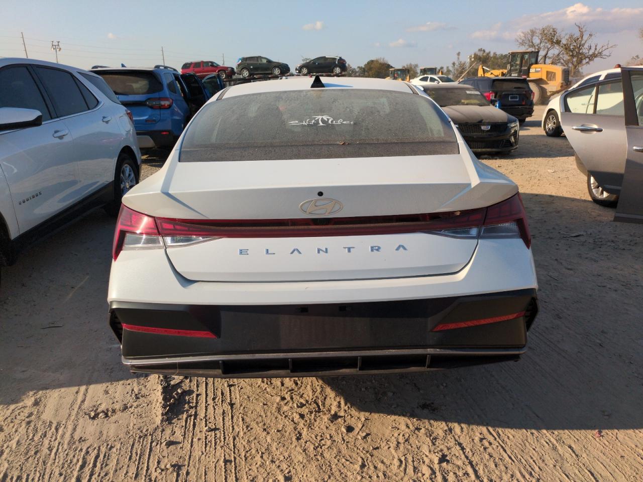 2024 Hyundai Elantra - Image 6