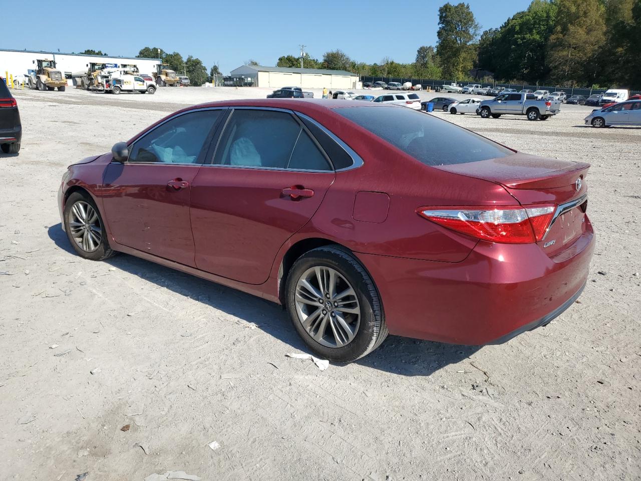 4T1BF1FK4GU600878 2016 TOYOTA CAMRY - Image 2