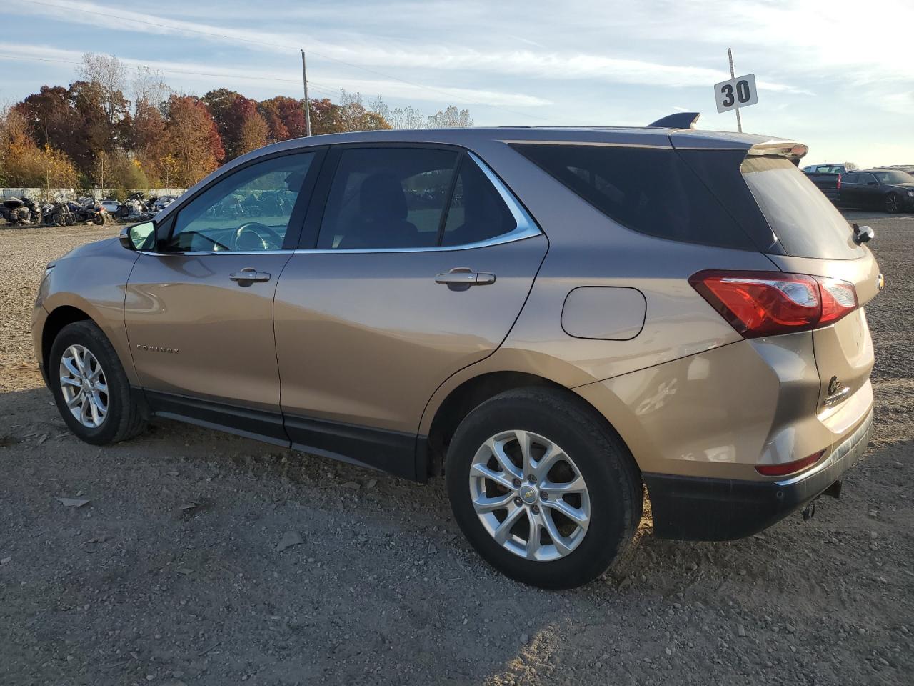 2019 Chevrolet Equinox - Image 2