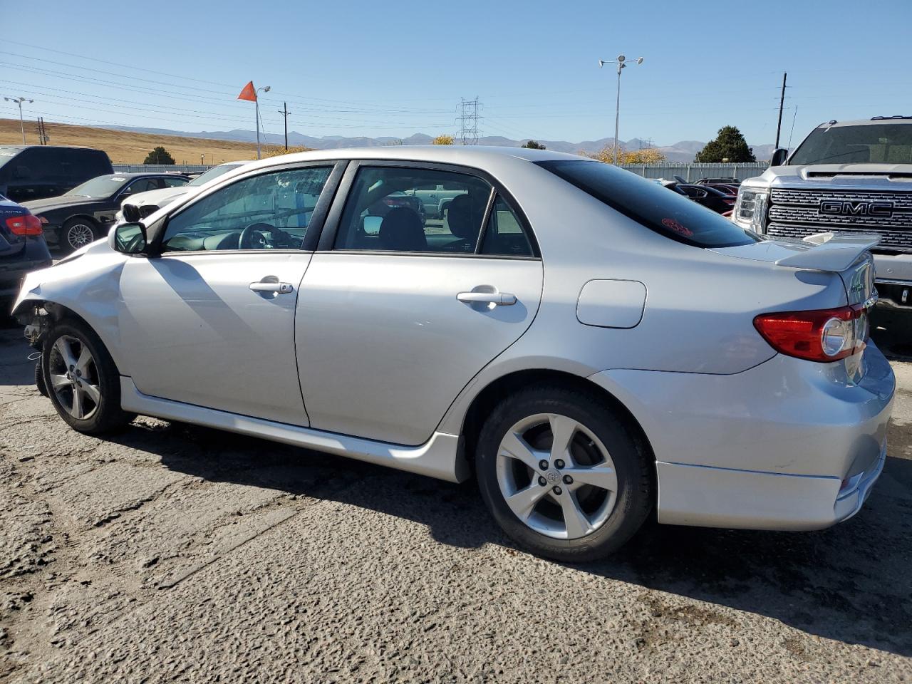 VIN 2T1BU4EE7DC984705 2013 TOYOTA COROLLA no.2