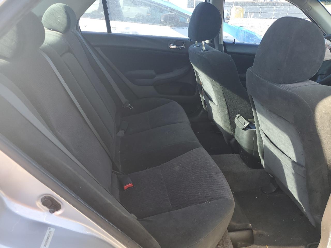 2005 Honda Accord - Image 10