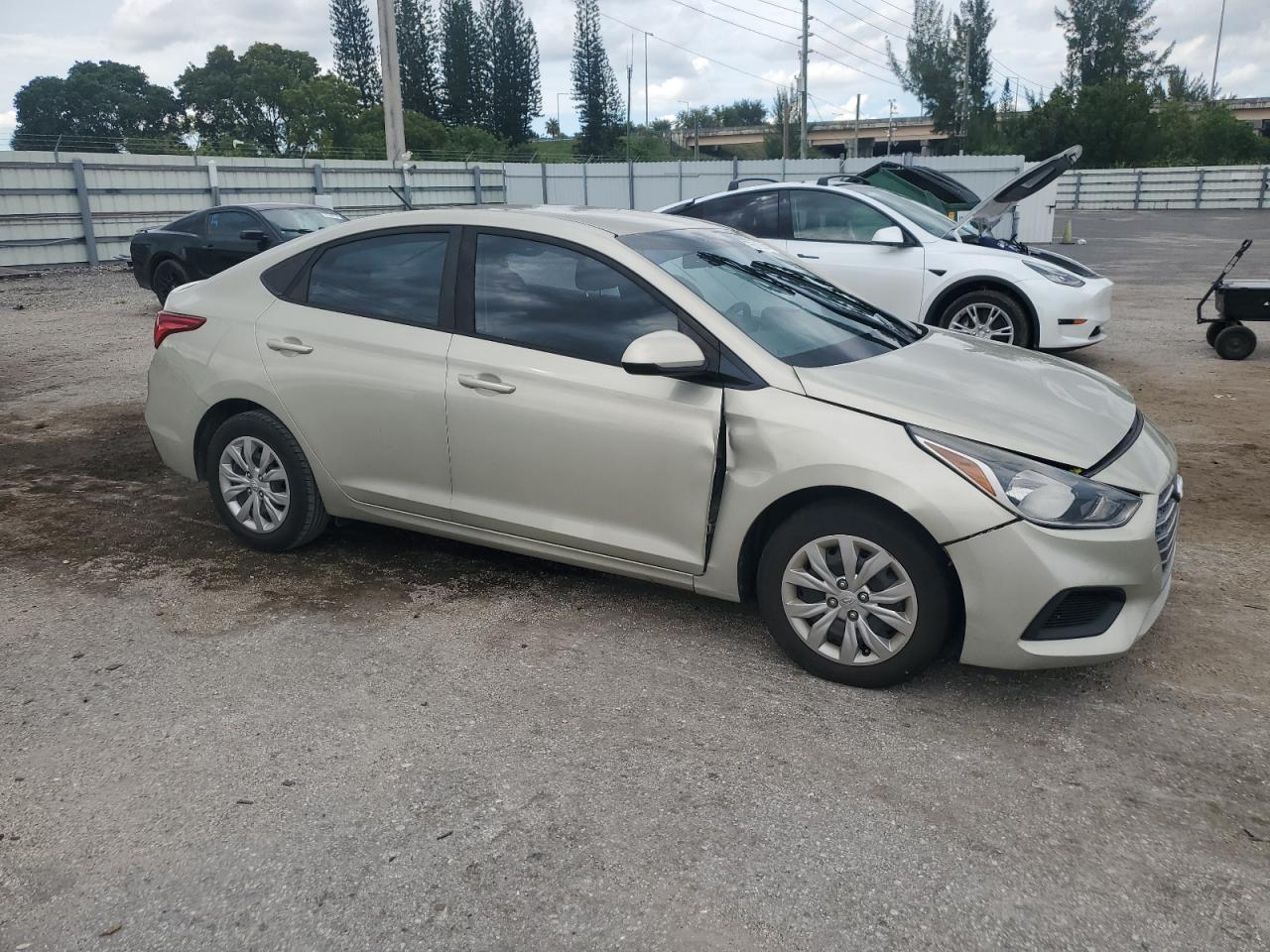 2019 Hyundai Accent - Image 4