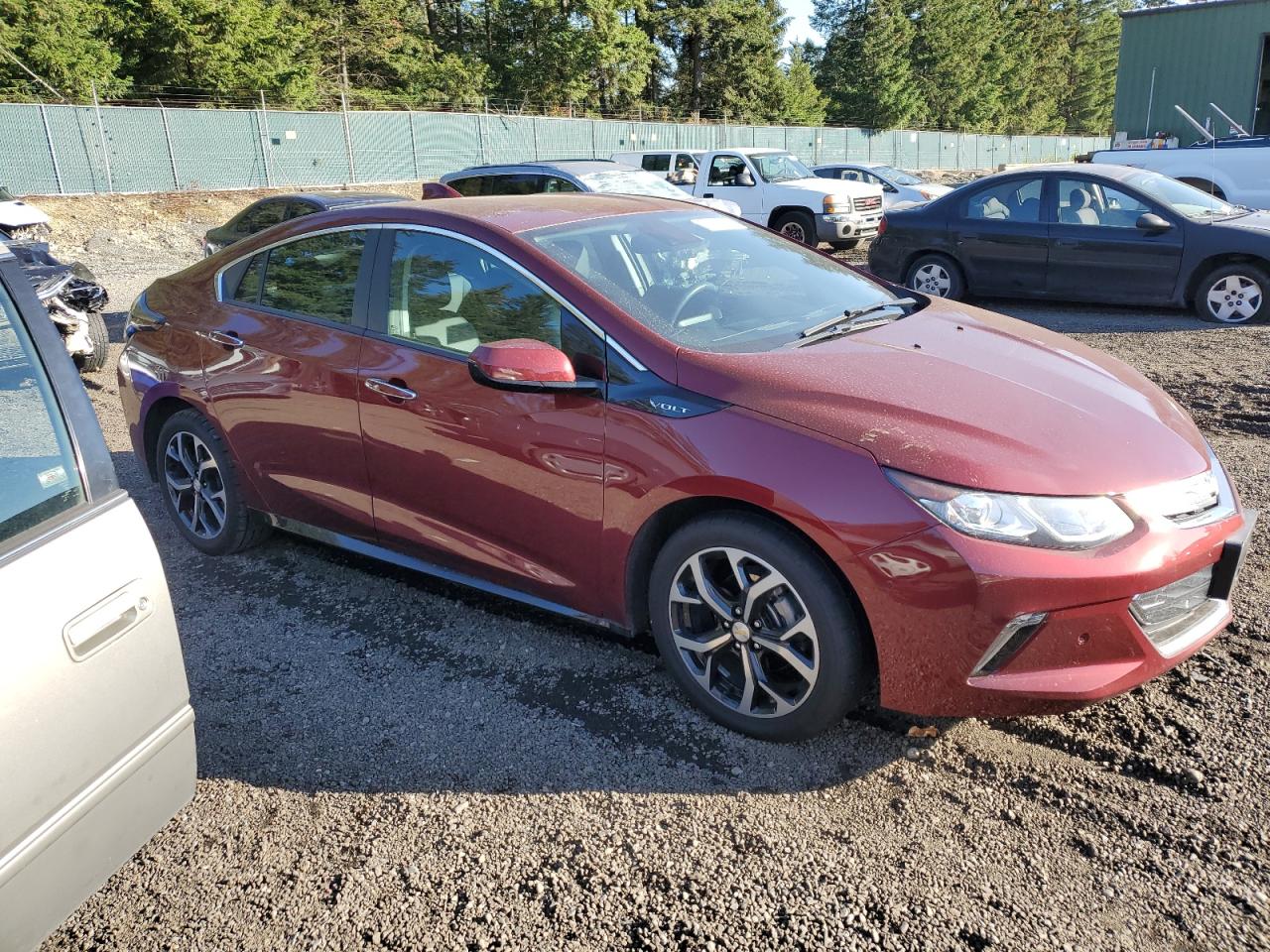 2017 Chevrolet Volt - Image 4