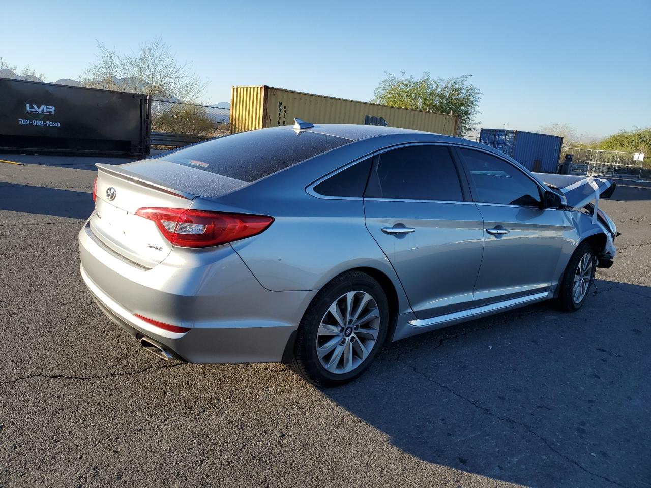 2015 Hyundai Sonata - Image 3