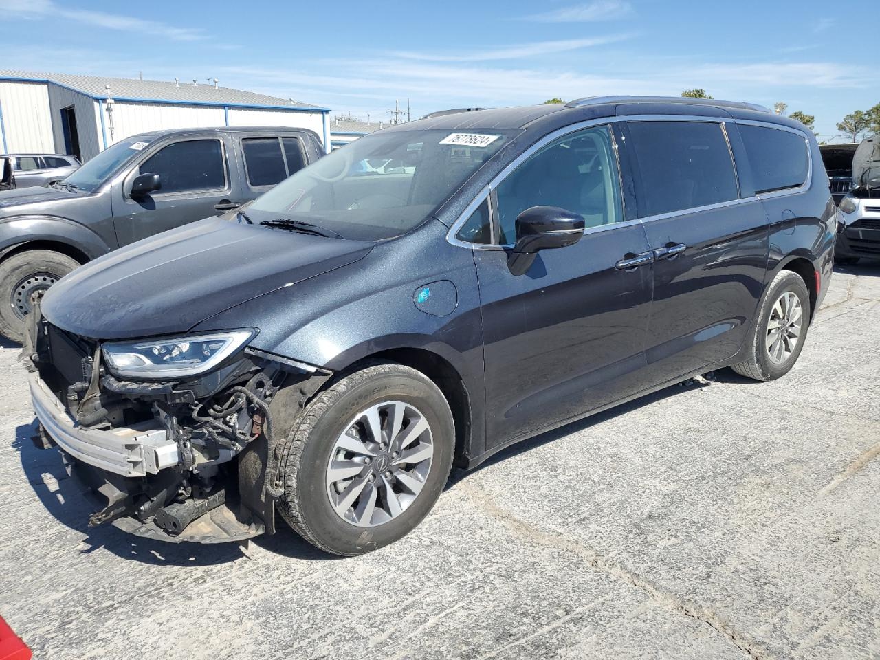 2021 Chrysler Pacifica - Image 1