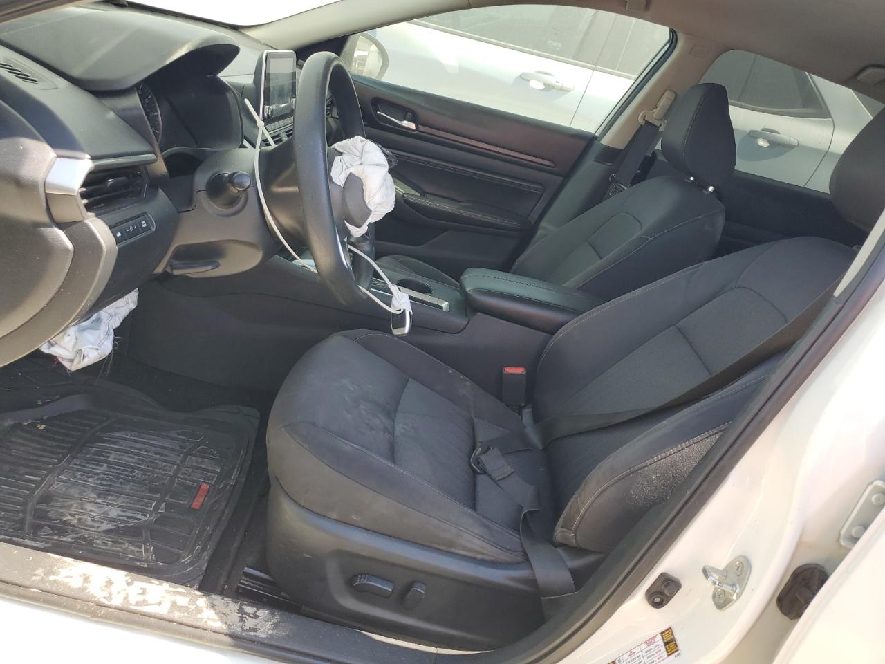 2020 Nissan Altima - Image 7