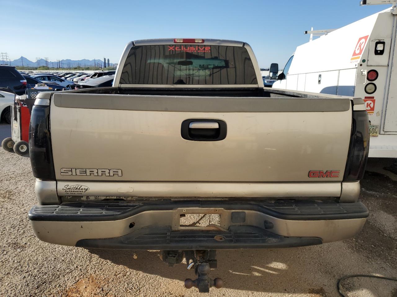 2002 GMC Sierra K1500 Denali VIN: 2GTFK69U221327164 Lot: 77172244