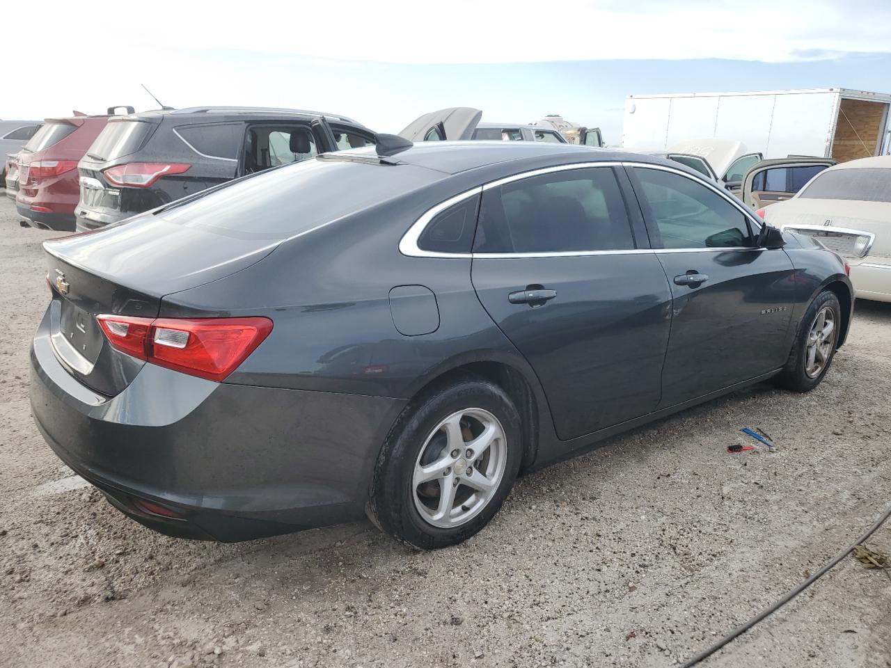 2017 Chevrolet Malibu - Image 3