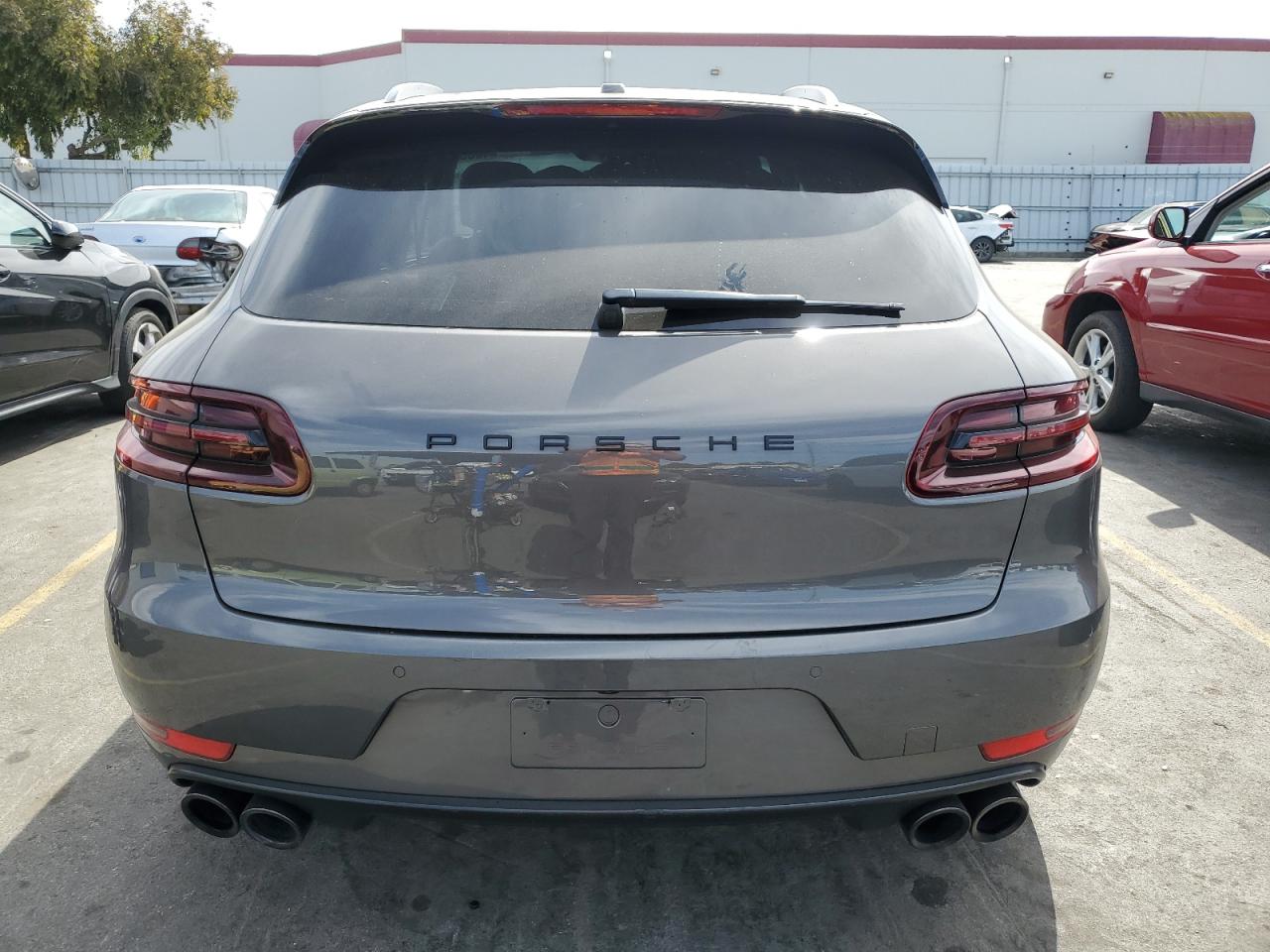 2015 Porsche Macan S VIN: WP1AB2A53FLB69956 Lot: 75748864