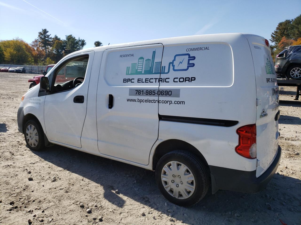 2016 Nissan NV - Image 2