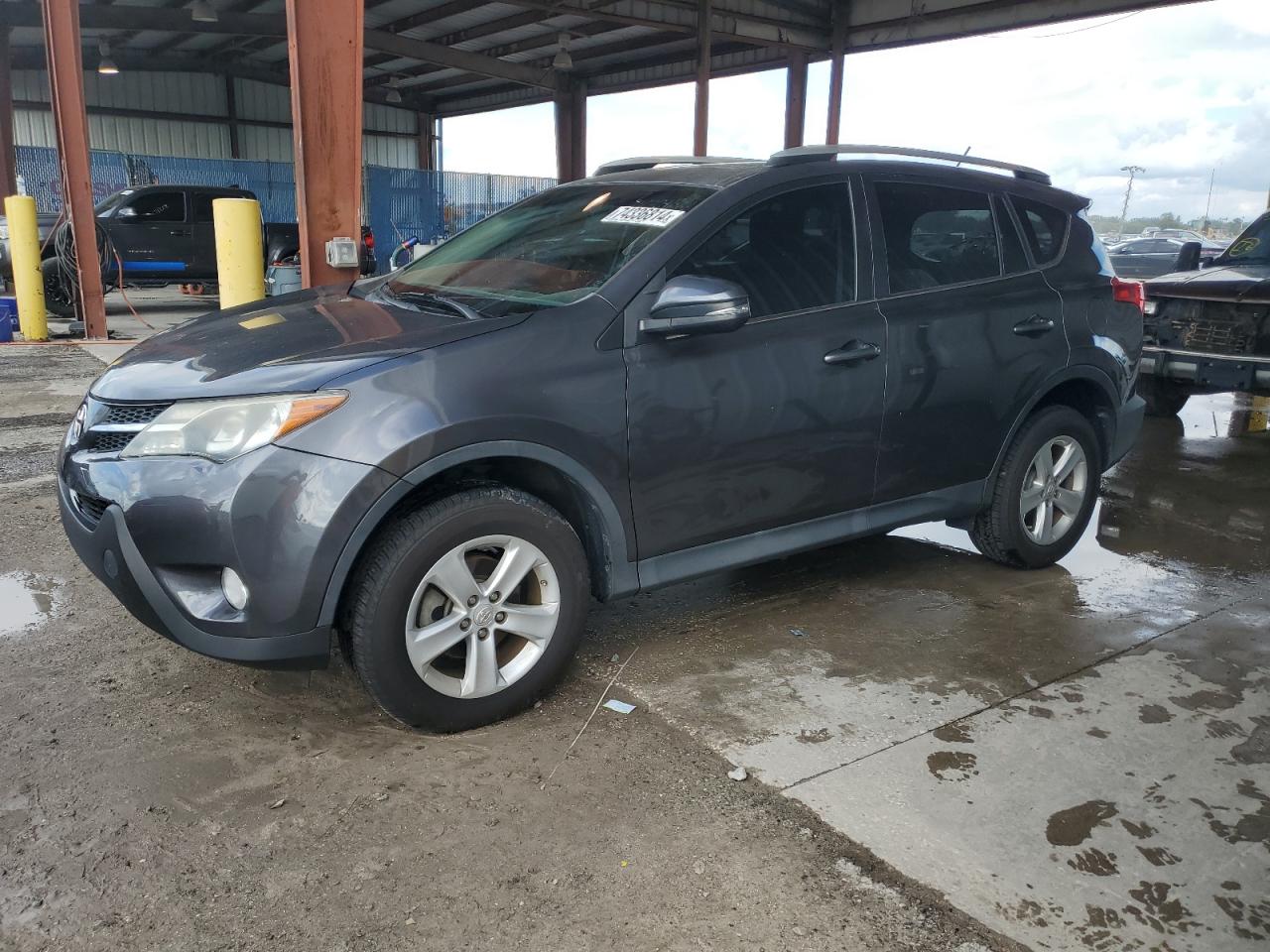 2T3WFREV7FW168935 2015 TOYOTA RAV 4 - Image 1