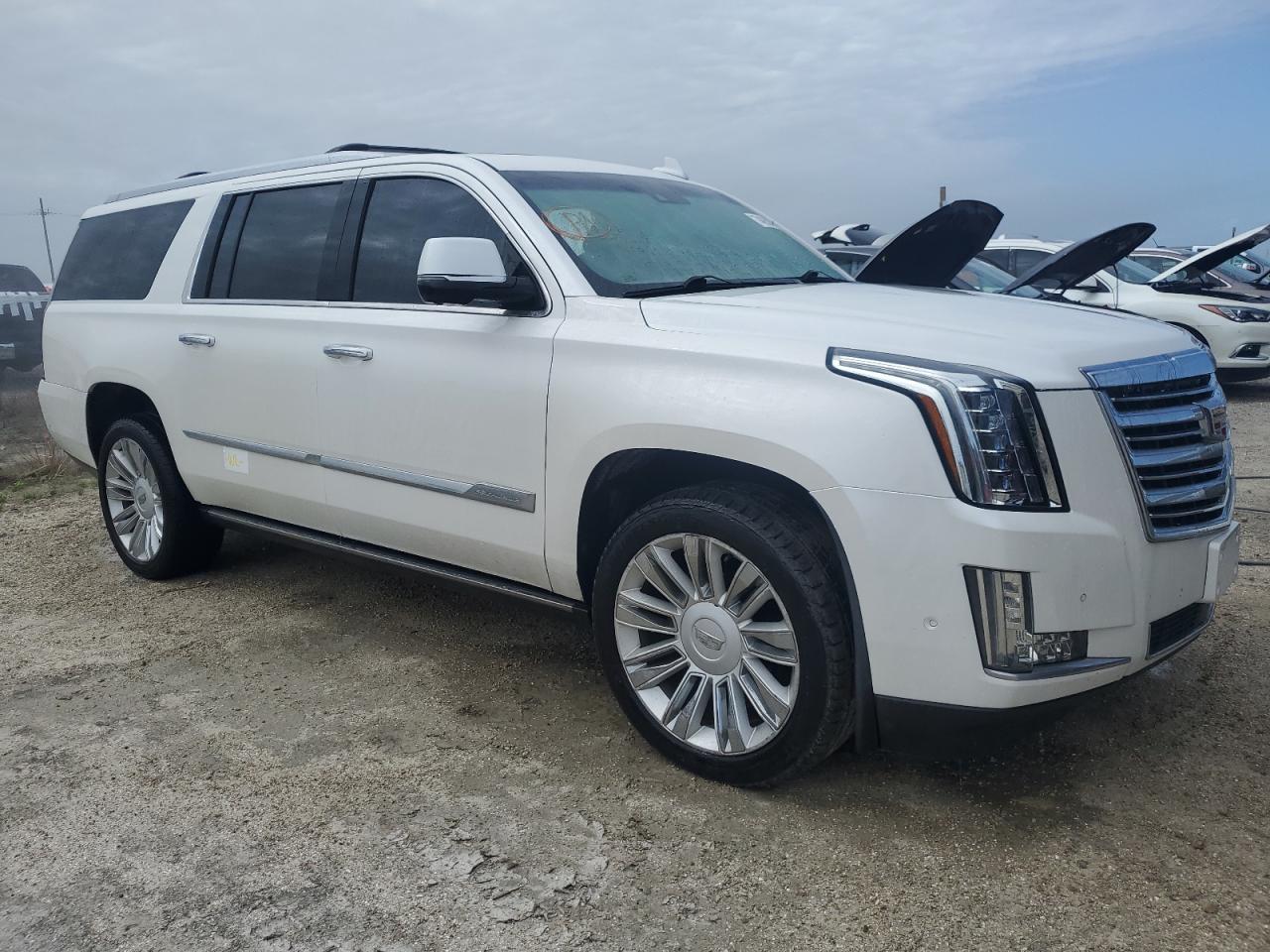 VIN 1GYS4KKJ4HR363059 2017 CADILLAC ESCALADE no.4