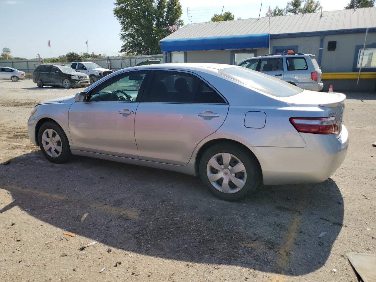 2009 Toyota Camry - Image 2
