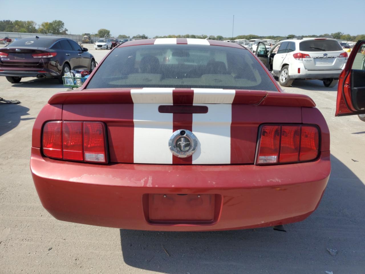 2009 Ford Mustang - Image 6