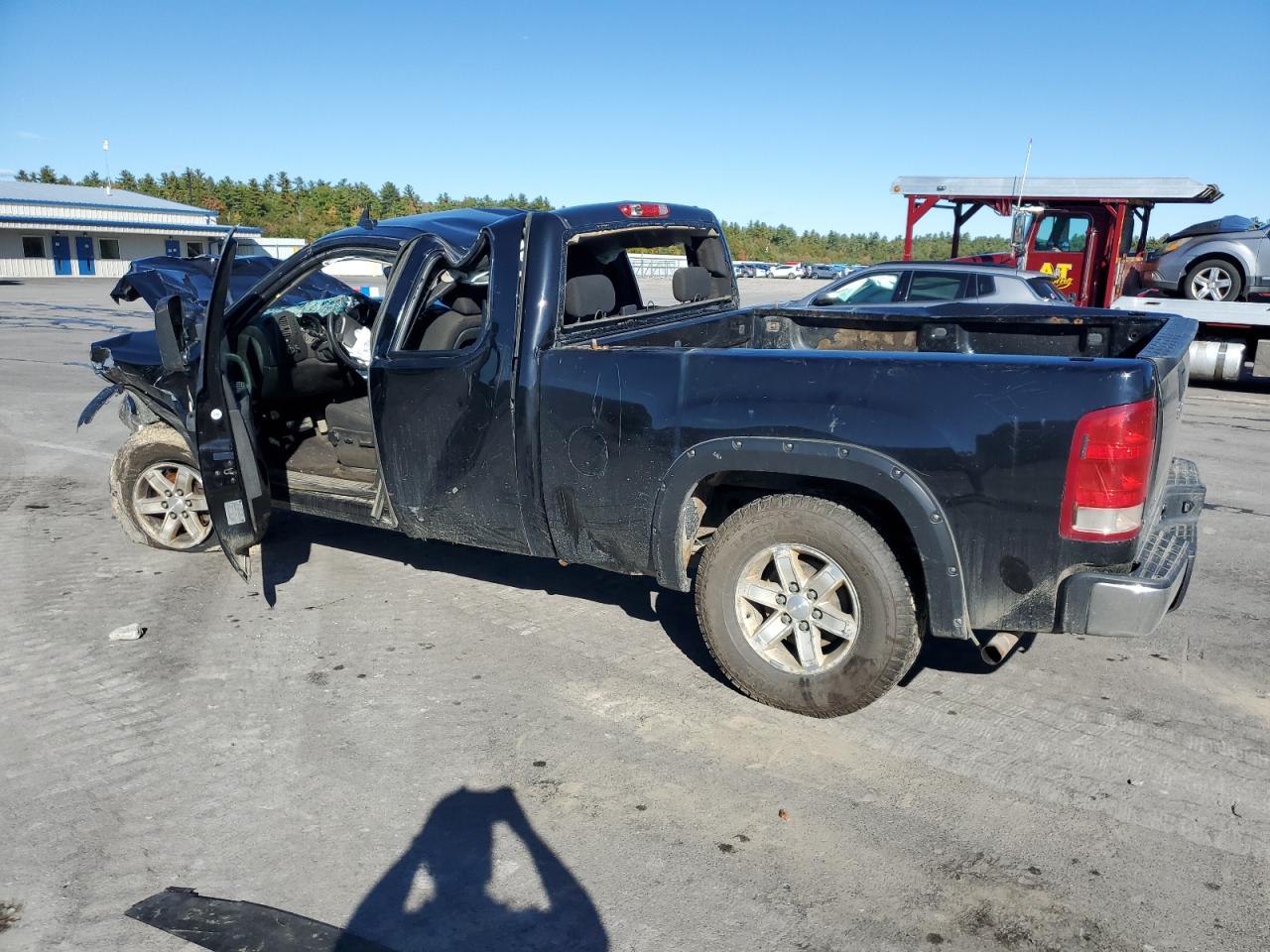 2012 GMC Sierra - Image 2