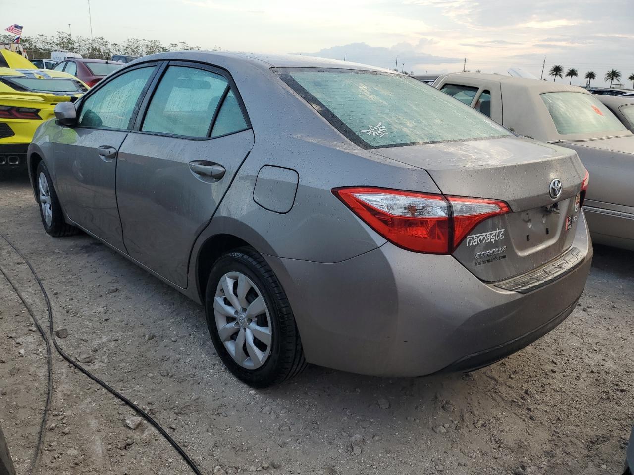 2T1BURHE2FC365764 2015 Toyota Corolla L