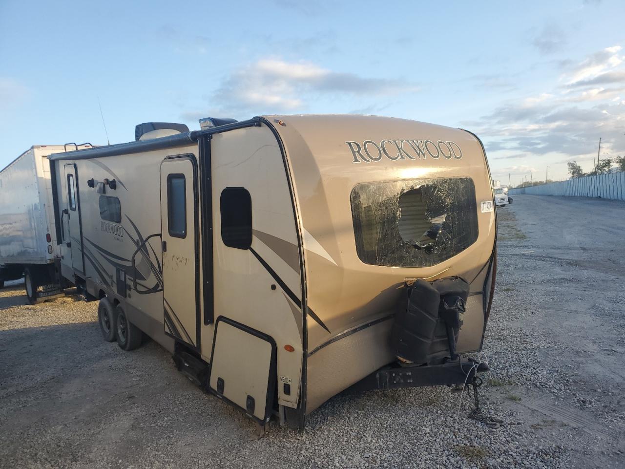 2019 Foresriver Rockwood zu verkaufen in Apopka, FL - Front End
