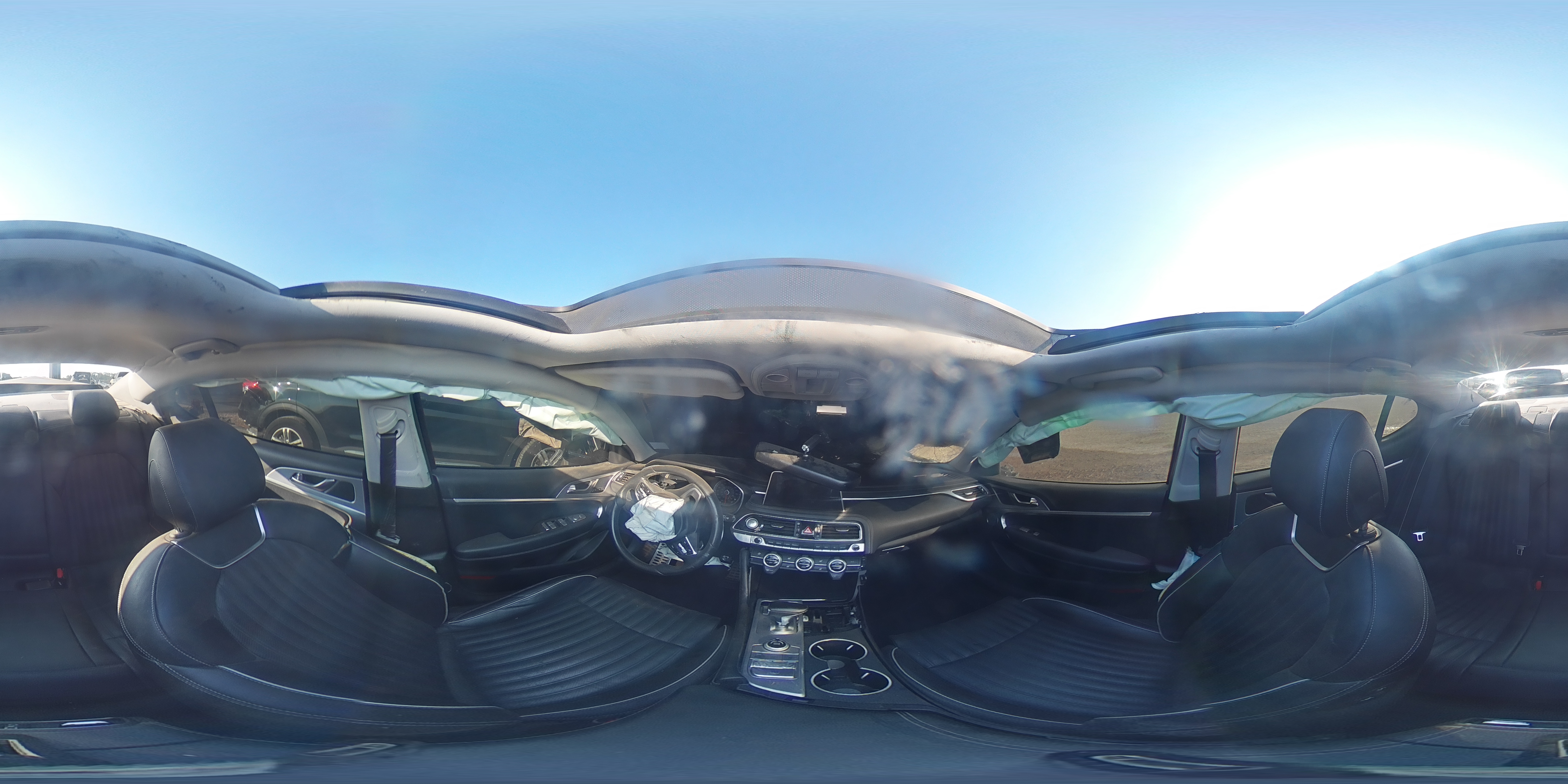 2019 Genesis G70 - Image 15