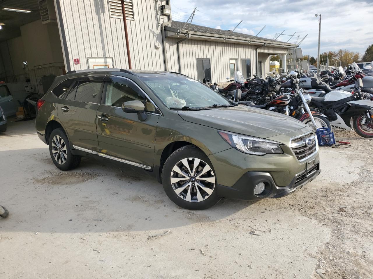 2018 Subaru Outback - Image 4