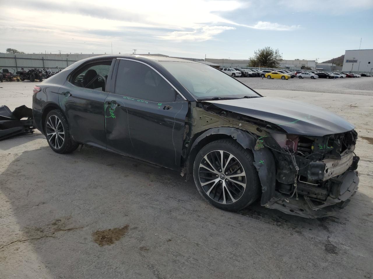 2019 Toyota Camry - Image 4