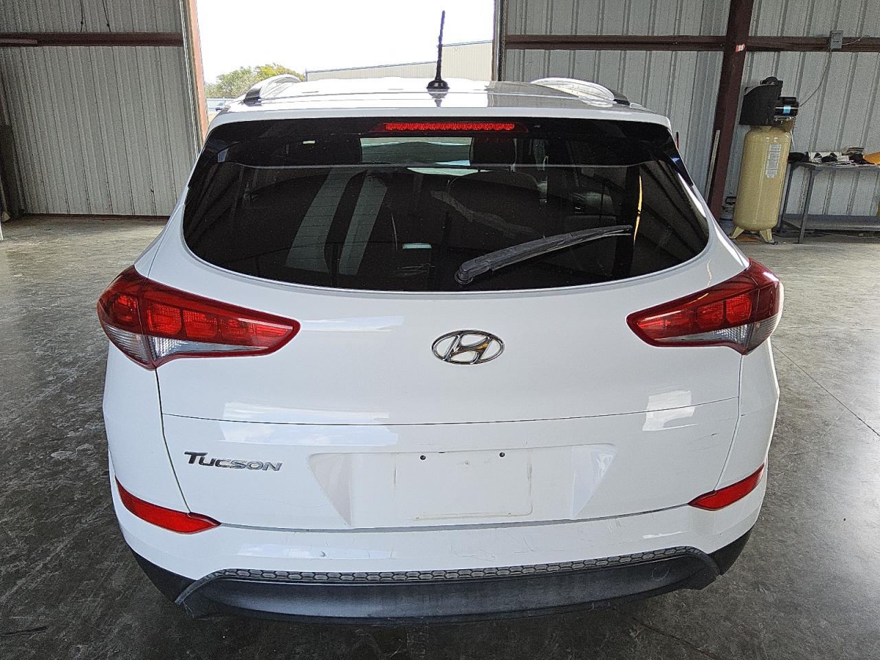 2016 Hyundai Tucson - Image 6