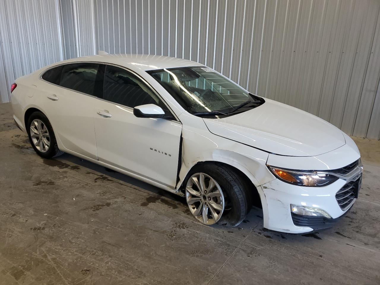 2023 Chevrolet Malibu - Image 4