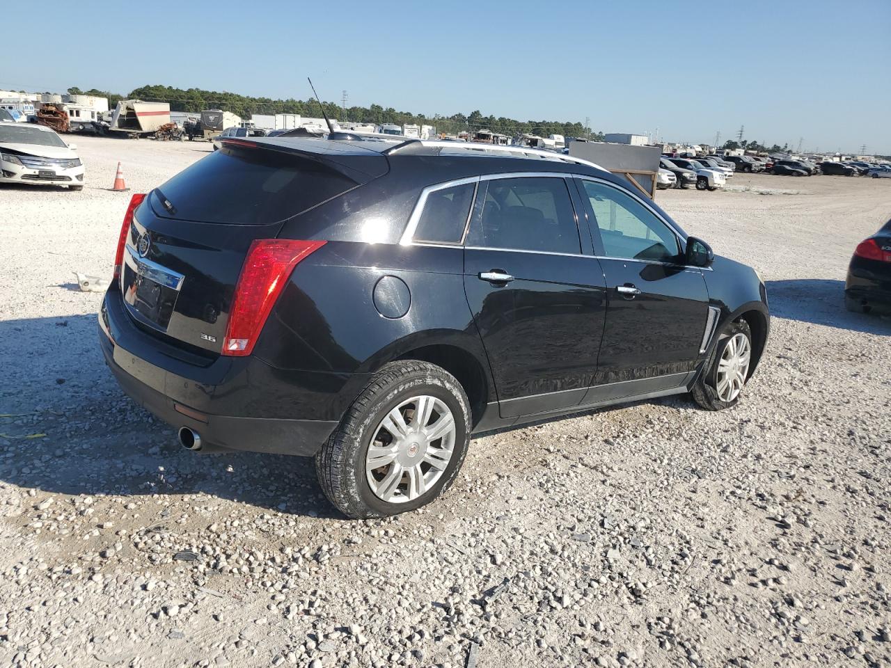 2016 Cadillac SRX - Image 3