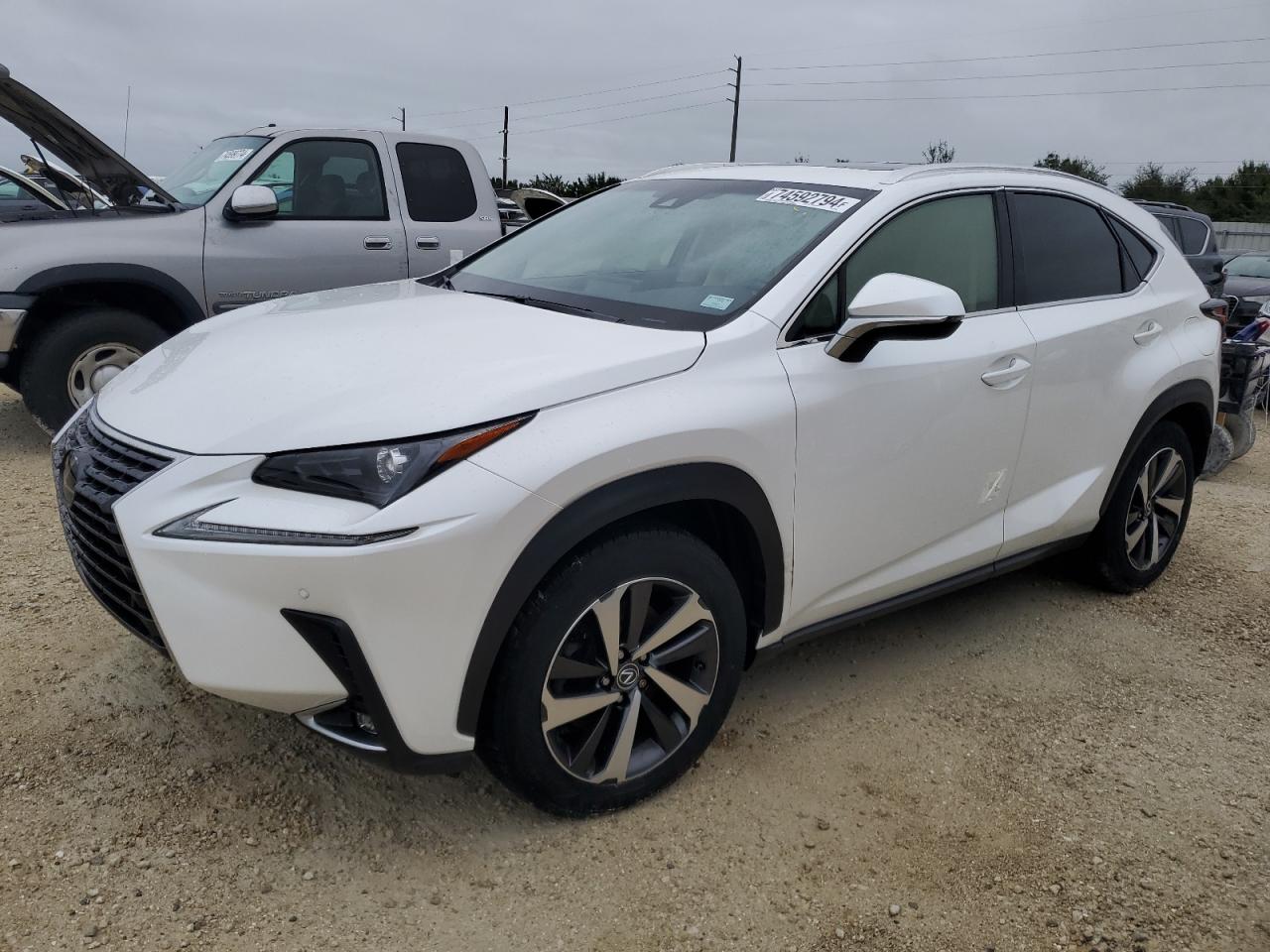 JTJYARBZ8J2098035 2018 LEXUS NX - Image 1