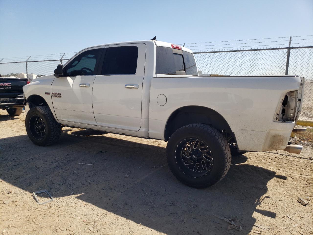 2017 RAM 1500 - Image 2