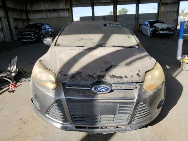 Sedans FORD FOCUS 2013 Gray