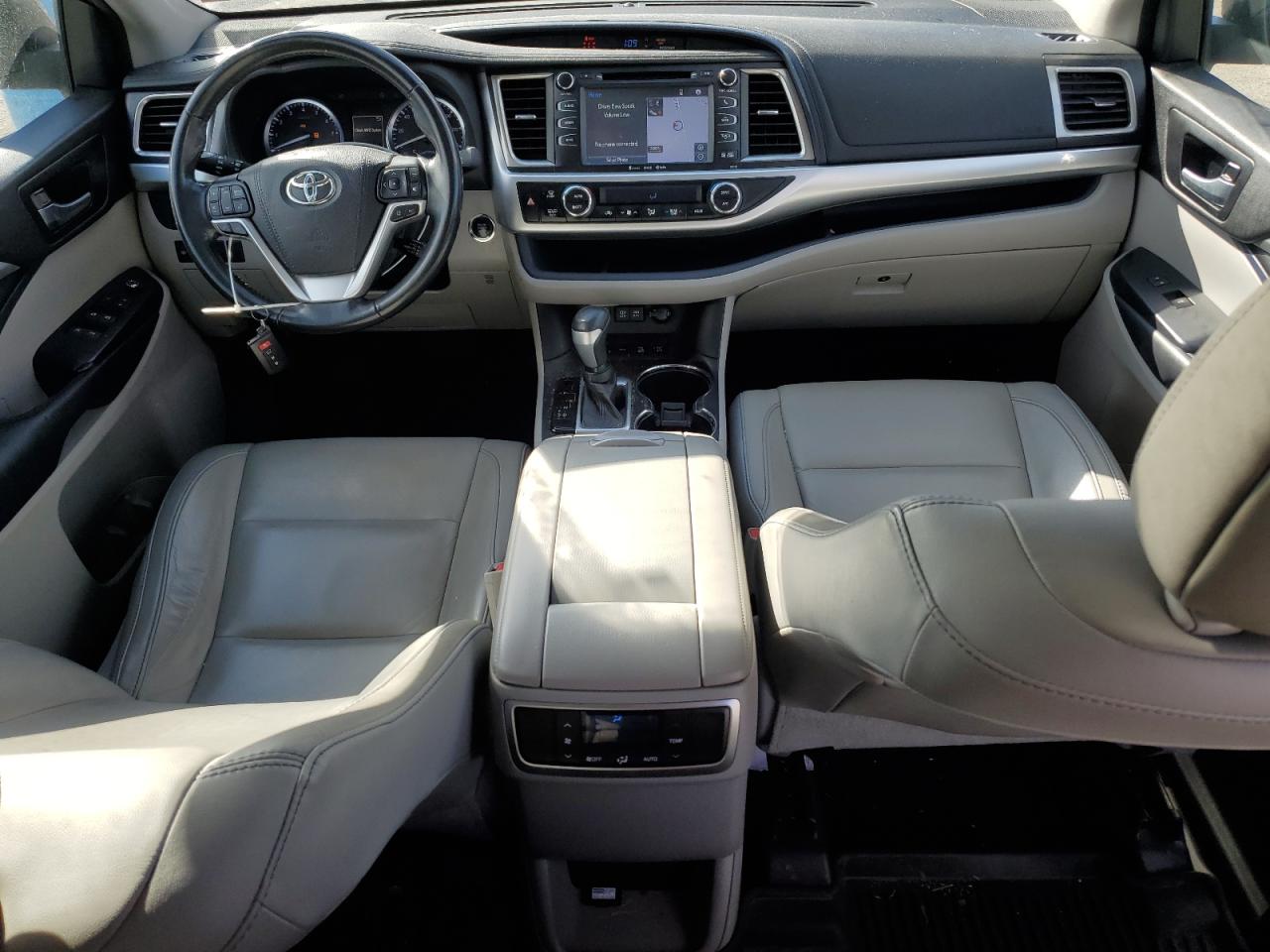 2018 Toyota Highlander Se VIN: 5TDJZRFH2JS827573 Lot: 76471464