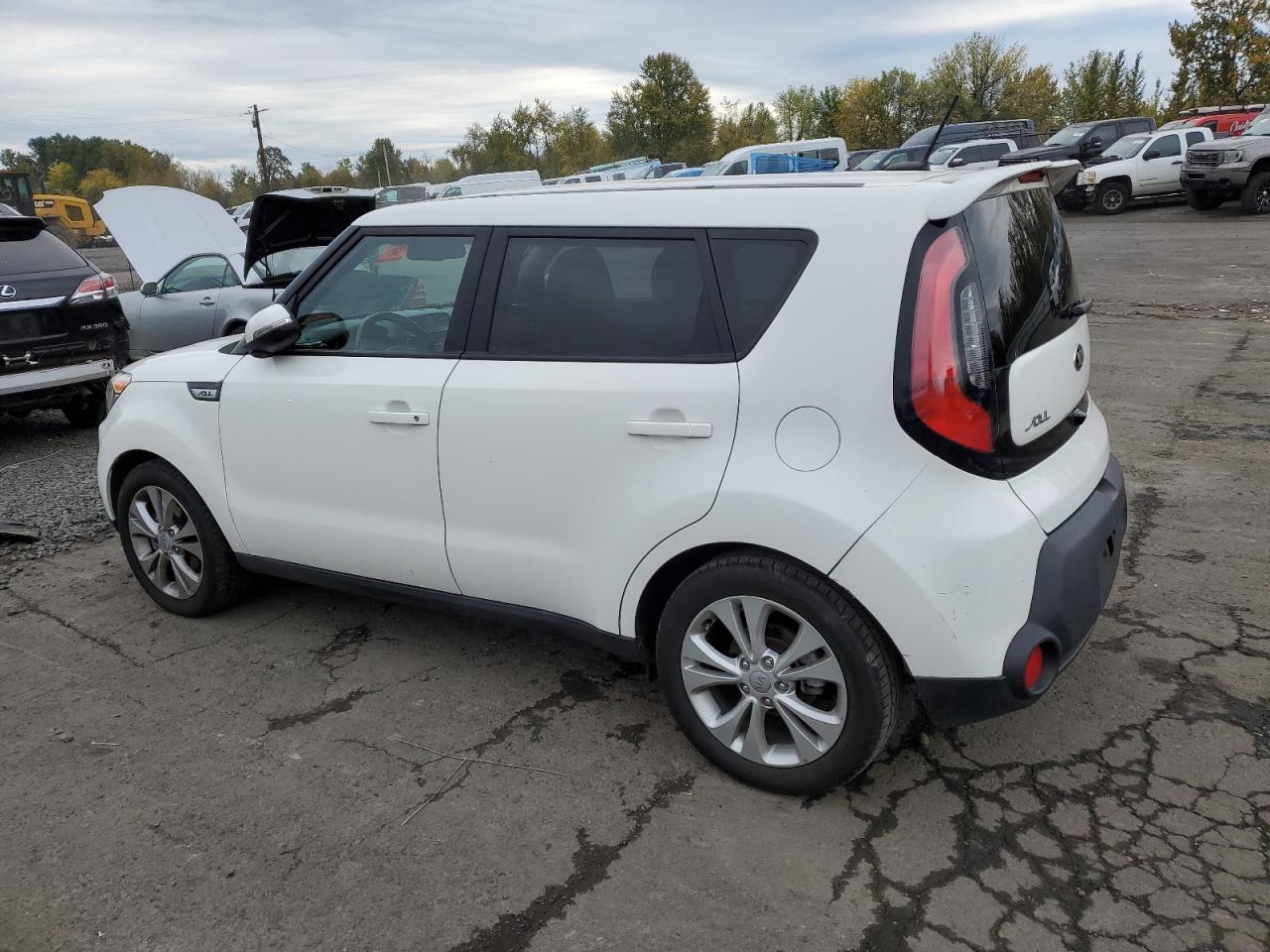 2016 Kia Soul - Image 2