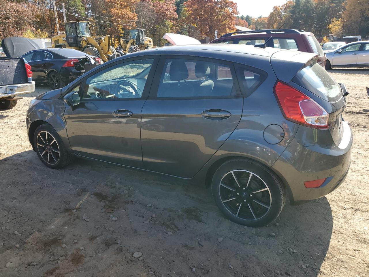 VIN 3FADP4EJ6KM125483 2019 FORD FIESTA no.2